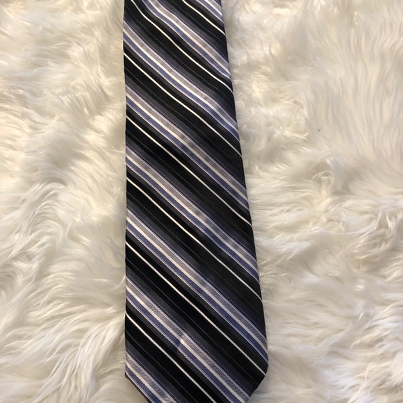 Calvin Klein Tie - Picture 2 of 4